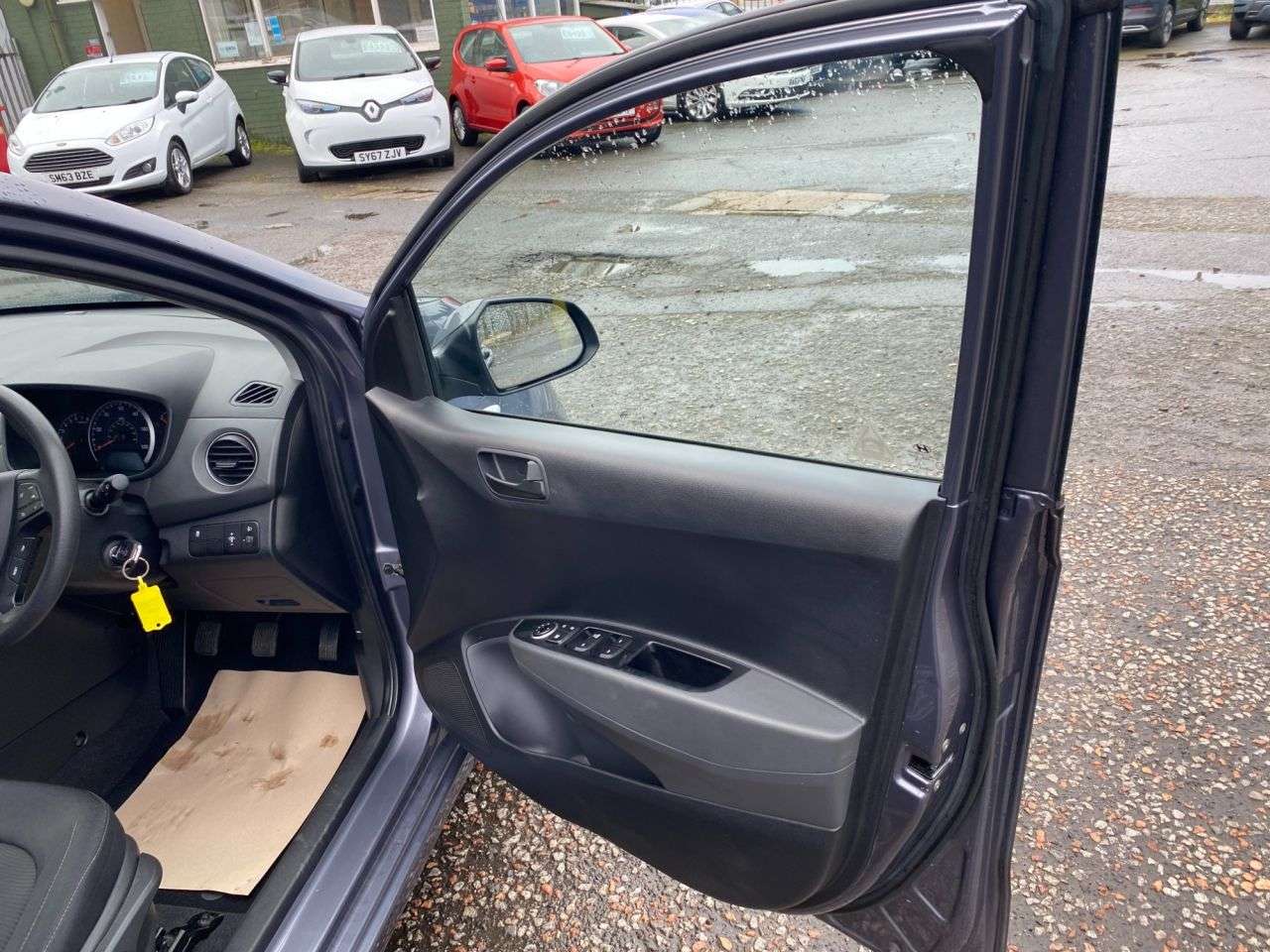 2017 HYUNDAI I10 2017 HYUNDAI I10