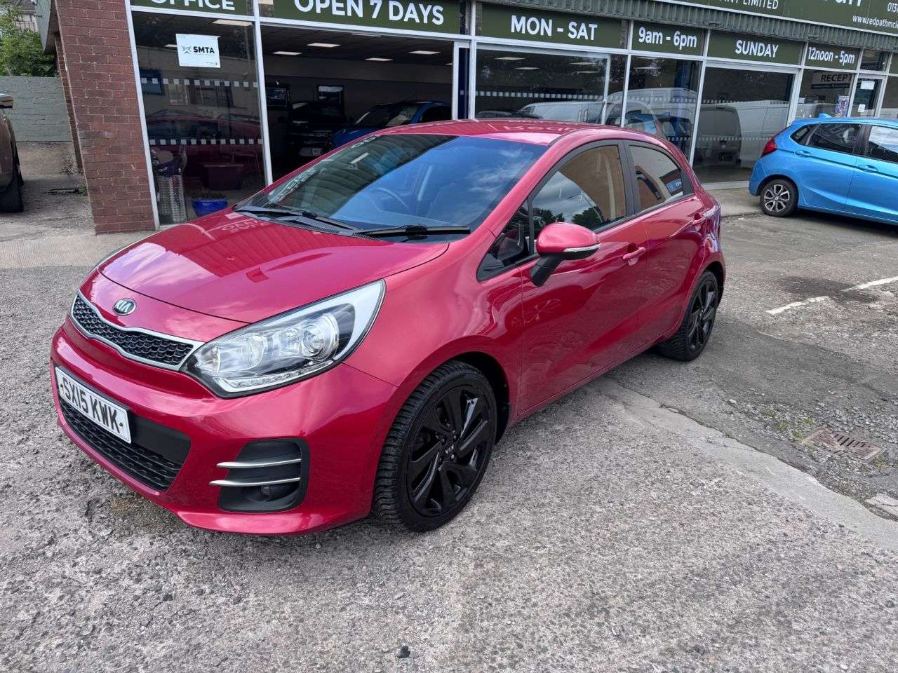 A 2015 KIA RIO 1.4 EcoDynamics 3 Hatchback 5dr Petrol Manual Euro 6 (s/s) (107 bhp) Full h A 2015 KIA RIO 1.4 EcoDynamics 3 Hatchback 5dr Petrol Manual Euro 6 (s/s) (107 bhp) Full h