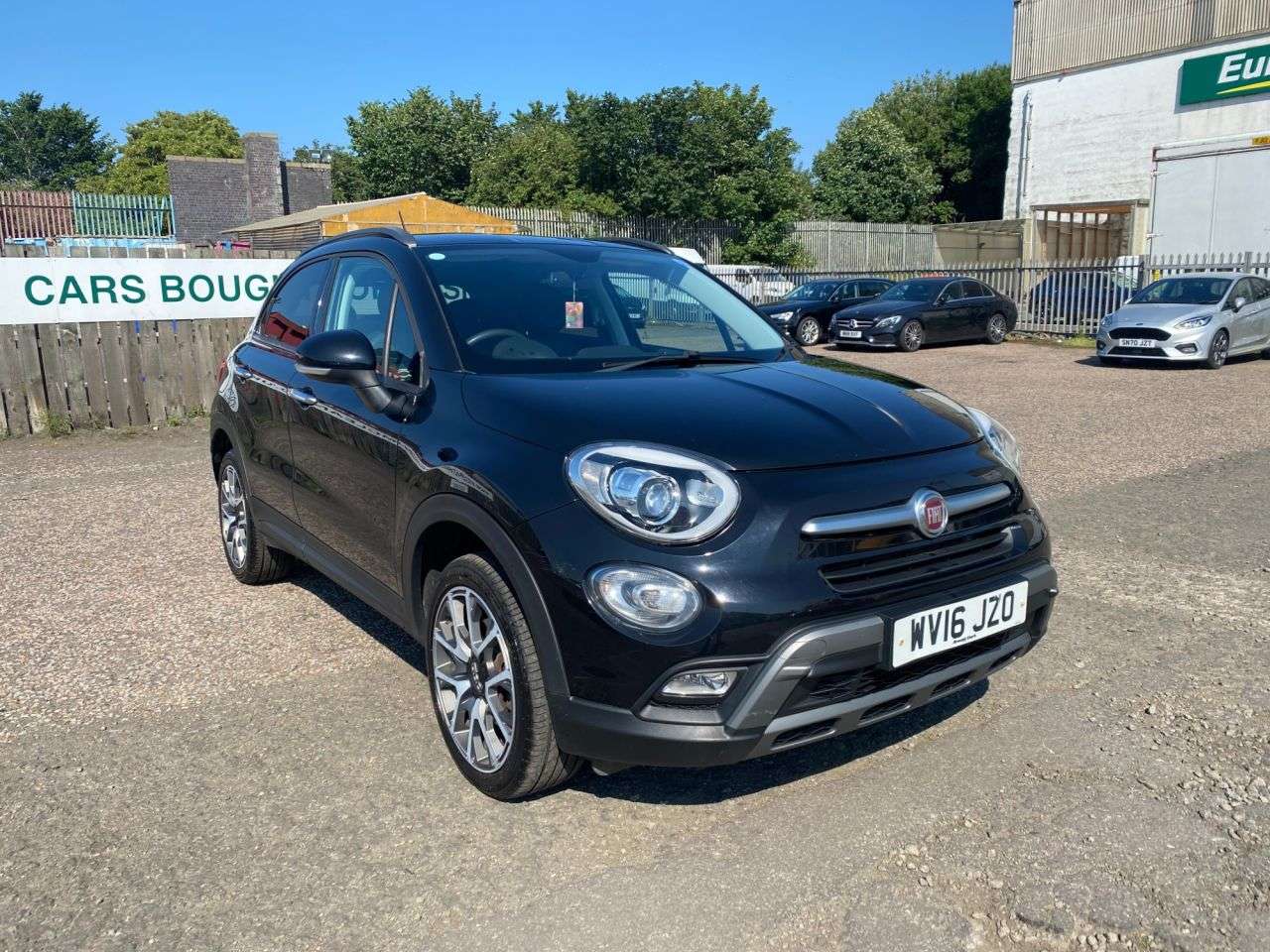 A 2016 FIAT 500X 2.0 MultiJetII Cross Plus SUV 5dr Diesel Auto 4WD Euro 6 (s/s) (140 ps) PX A 2016 FIAT 500X 2.0 MultiJetII Cross Plus SUV 5dr Diesel Auto 4WD Euro 6 (s/s) (140 ps) PX