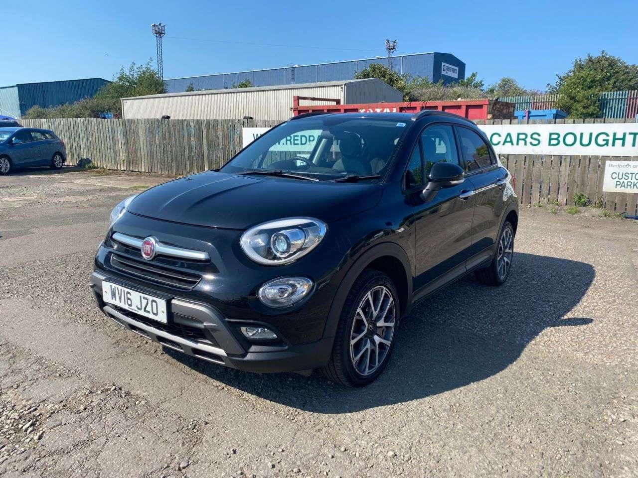 A 2016 FIAT 500X 2.0 MultiJetII Cross Plus SUV 5dr Diesel Auto 4WD Euro 6 (s/s) (140 ps) PX A 2016 FIAT 500X 2.0 MultiJetII Cross Plus SUV 5dr Diesel Auto 4WD Euro 6 (s/s) (140 ps) PX