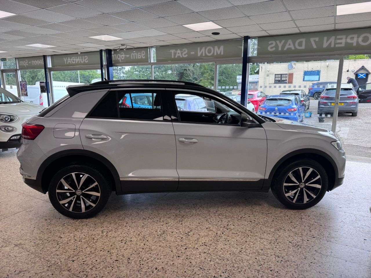 2019 VOLKSWAGEN T-ROC 2019 VOLKSWAGEN T-ROC