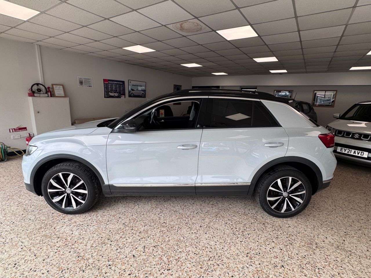 2019 VOLKSWAGEN T-ROC 2019 VOLKSWAGEN T-ROC