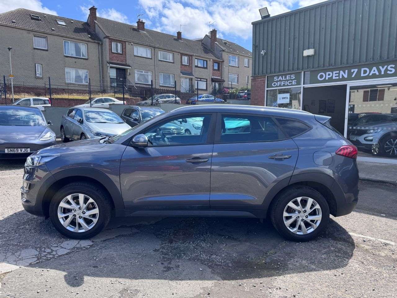 A 2019 HYUNDAI TUCSON 1.6 GDi SE Nav SUV 5dr Petrol Manual Euro 6 (s/s) (132 ps) Great spec ULEZ A 2019 HYUNDAI TUCSON 1.6 GDi SE Nav SUV 5dr Petrol Manual Euro 6 (s/s) (132 ps) Great spec ULEZ