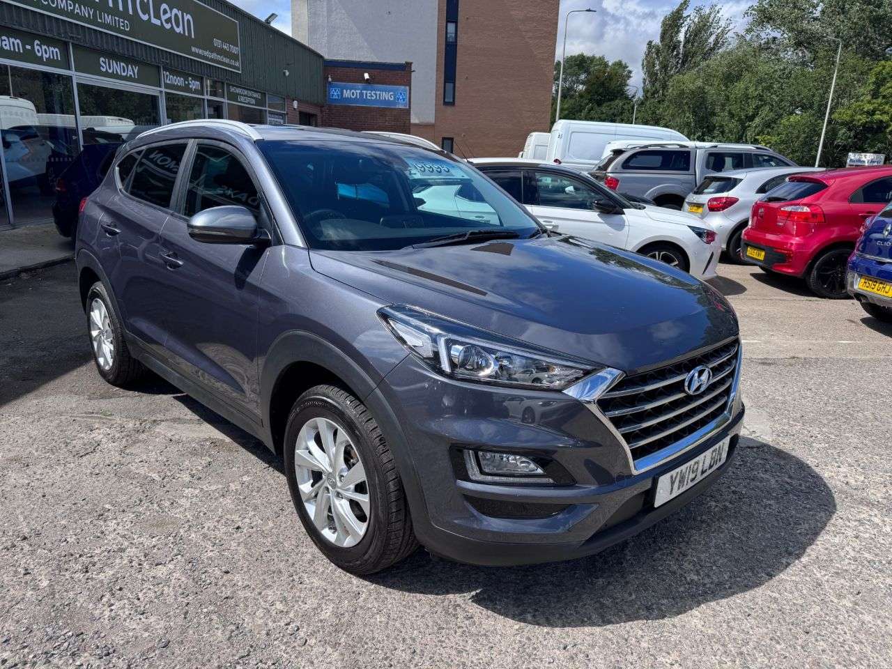 A 2019 HYUNDAI TUCSON 1.6 GDi SE Nav SUV 5dr Petrol Manual Euro 6 (s/s) (132 ps) Great spec ULEZ A 2019 HYUNDAI TUCSON 1.6 GDi SE Nav SUV 5dr Petrol Manual Euro 6 (s/s) (132 ps) Great spec ULEZ