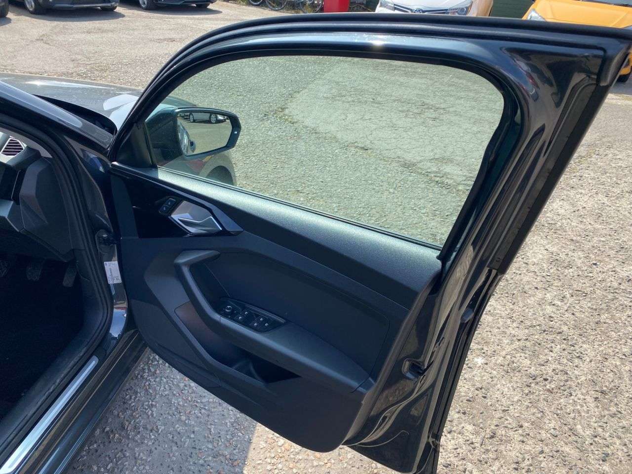 2020 AUDI A1 2020 AUDI A1