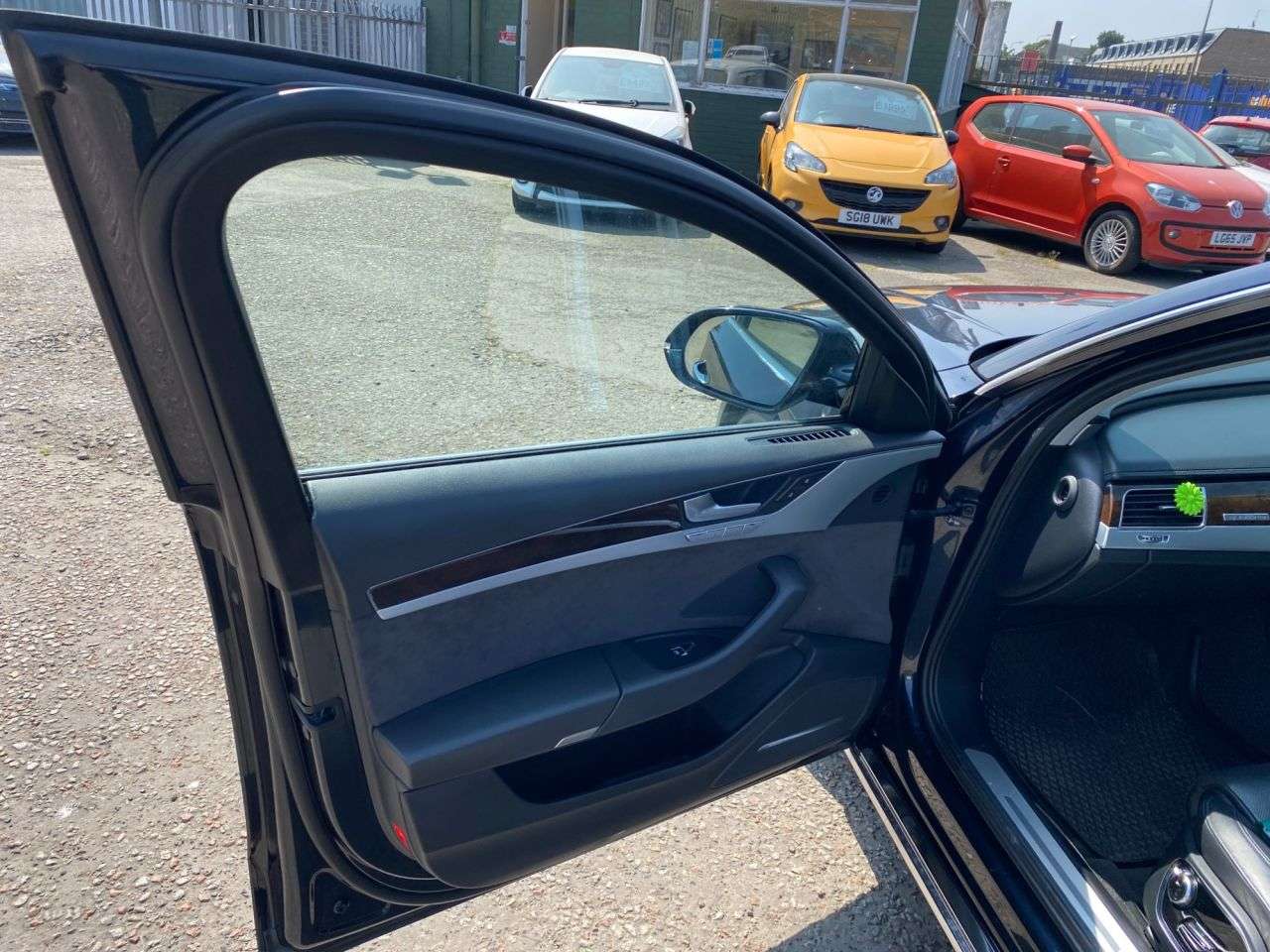 2014 AUDI A8 2014 AUDI A8