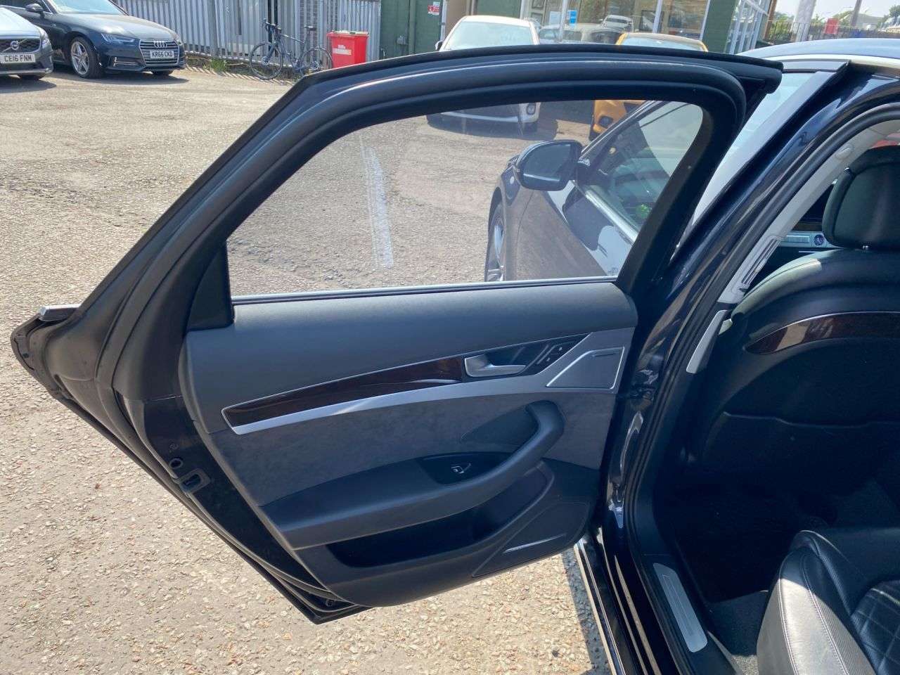 2014 AUDI A8 2014 AUDI A8