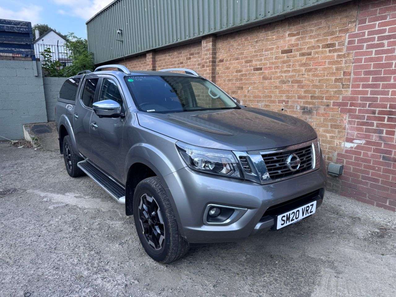 A 2020 NISSAN NAVARA 2.3 dCi Tekna Pickup Double Cab 4dr Diesel Auto 4WD Euro 6 (190 ps) Full Hi A 2020 NISSAN NAVARA 2.3 dCi Tekna Pickup Double Cab 4dr Diesel Auto 4WD Euro 6 (190 ps) Full Hi