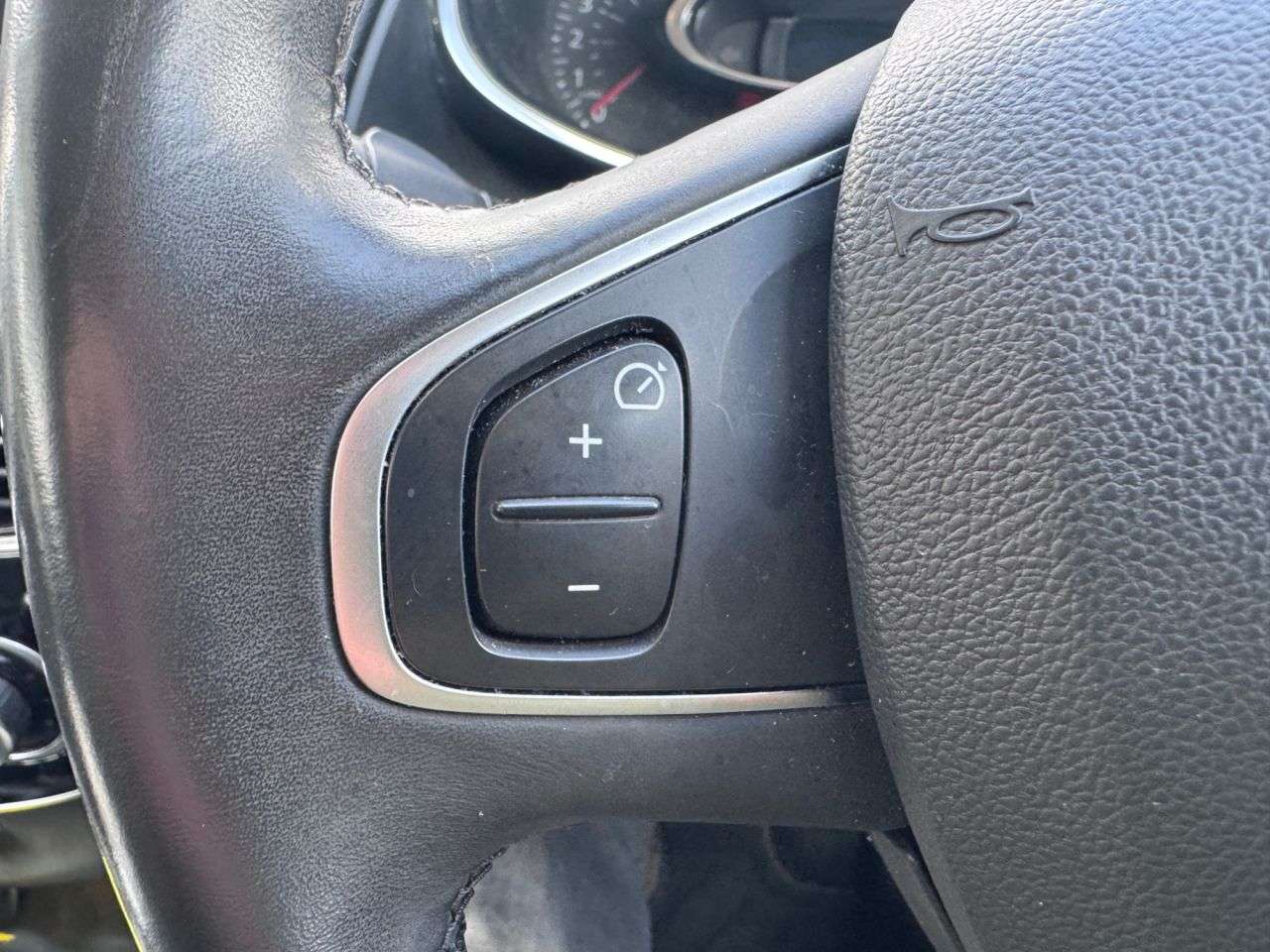 2019 RENAULT CLIO 2019 RENAULT CLIO