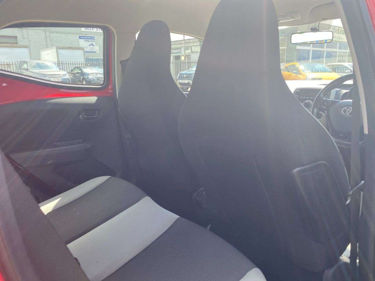 2016 TOYOTA AYGO 2016 TOYOTA AYGO