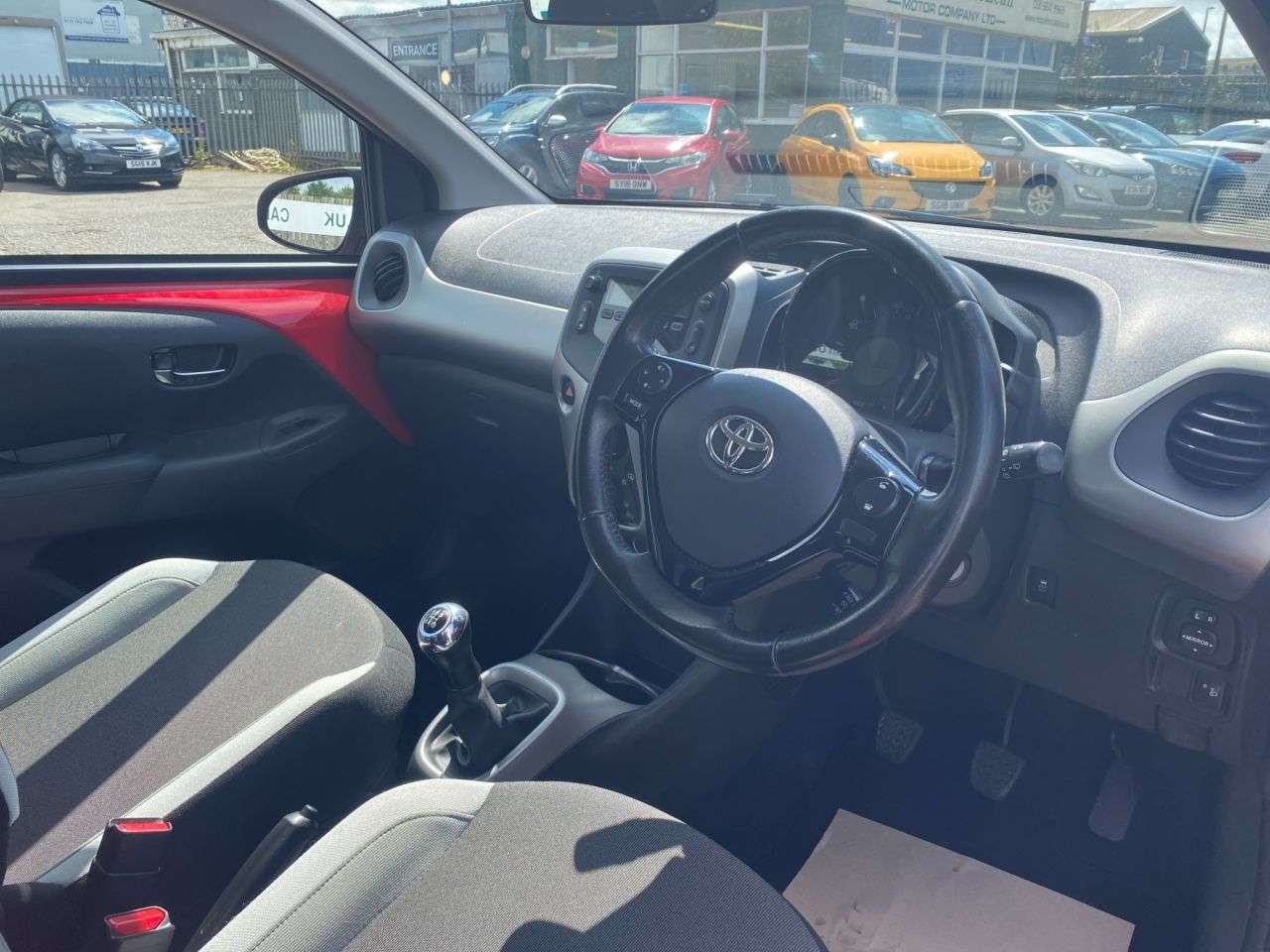 2016 TOYOTA AYGO 2016 TOYOTA AYGO