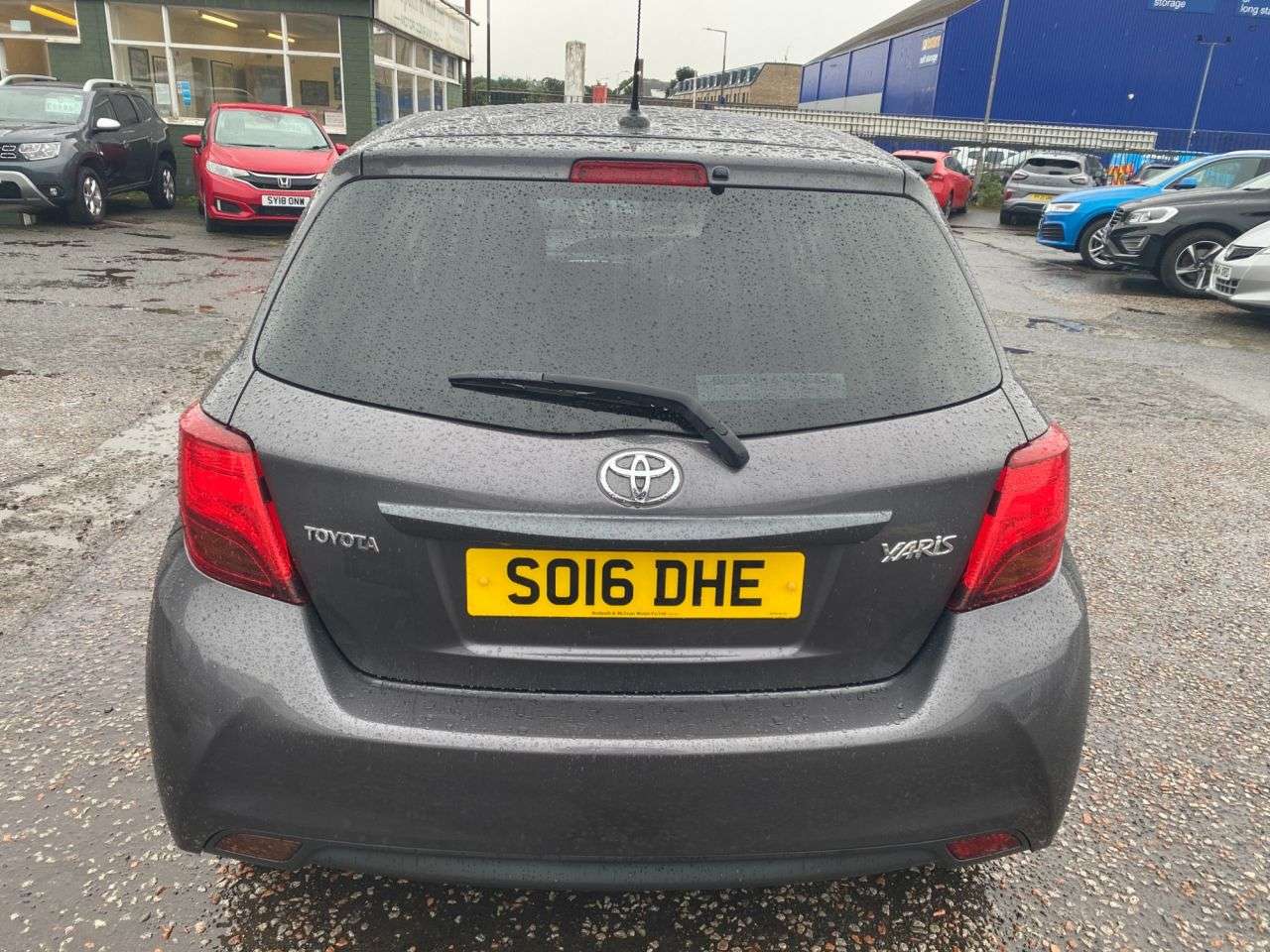 2016 TOYOTA YARIS 2016 TOYOTA YARIS