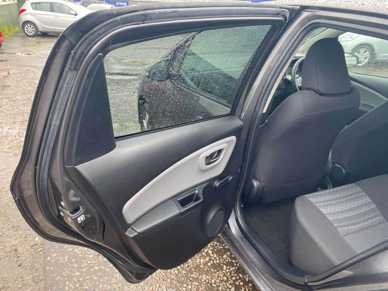 2016 TOYOTA YARIS 2016 TOYOTA YARIS