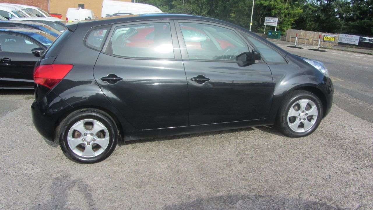 A 2014 KIA VENGA 1.6 2 MPV 5dr Petrol Auto Euro 5 (123 bhp) BLUETOOTH, PARKING SENSORS, ULEZ A 2014 KIA VENGA 1.6 2 MPV 5dr Petrol Auto Euro 5 (123 bhp) BLUETOOTH, PARKING SENSORS, ULEZ