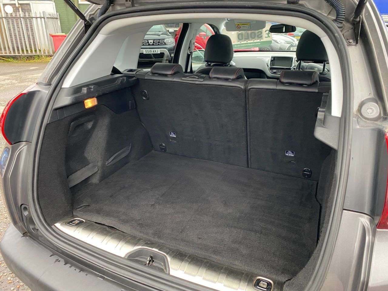 2017 PEUGEOT 2008 2017 PEUGEOT 2008