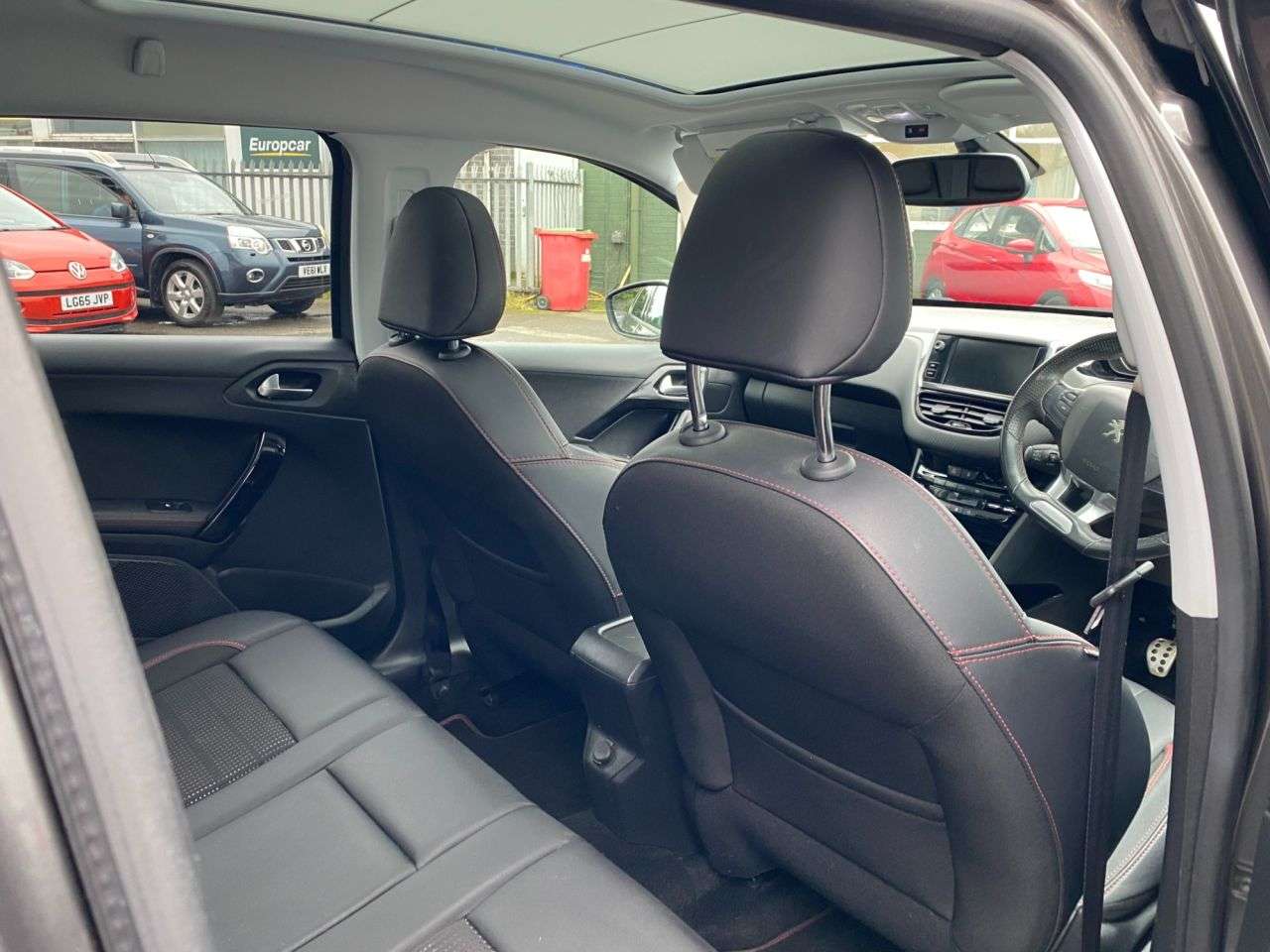 2017 PEUGEOT 2008 2017 PEUGEOT 2008