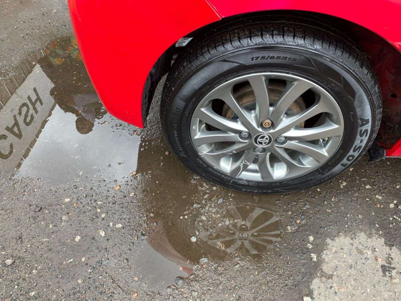 2016 TOYOTA YARIS 2016 TOYOTA YARIS