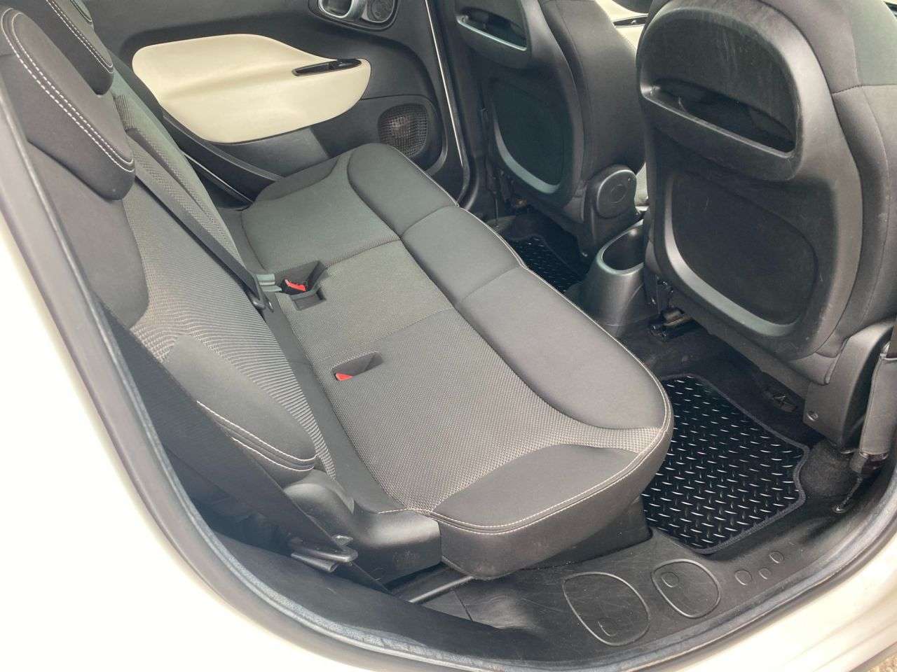 2014 FIAT 500L 2014 FIAT 500L
