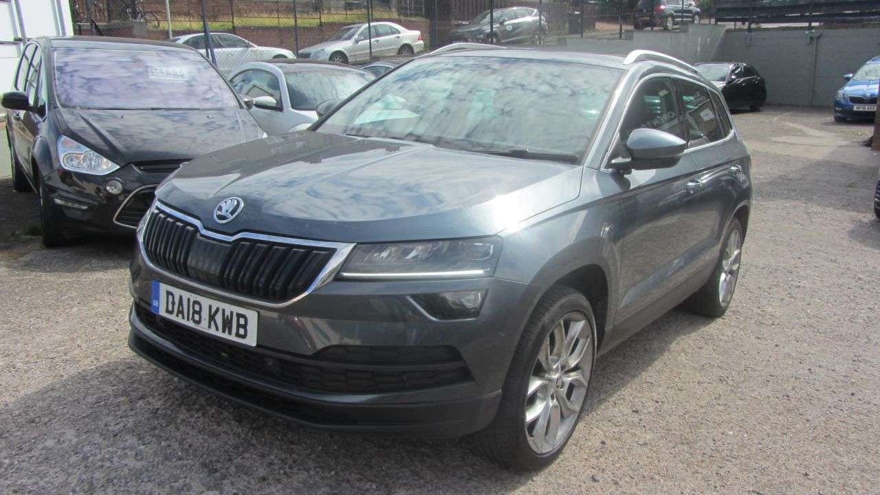 A 2018 SKODA KAROQ 2.0 TDI Edition SUV 5dr Diesel DSG 4WD Euro 6 (s/s) (150 ps) A 2018 SKODA KAROQ 2.0 TDI Edition SUV 5dr Diesel DSG 4WD Euro 6 (s/s) (150 ps)