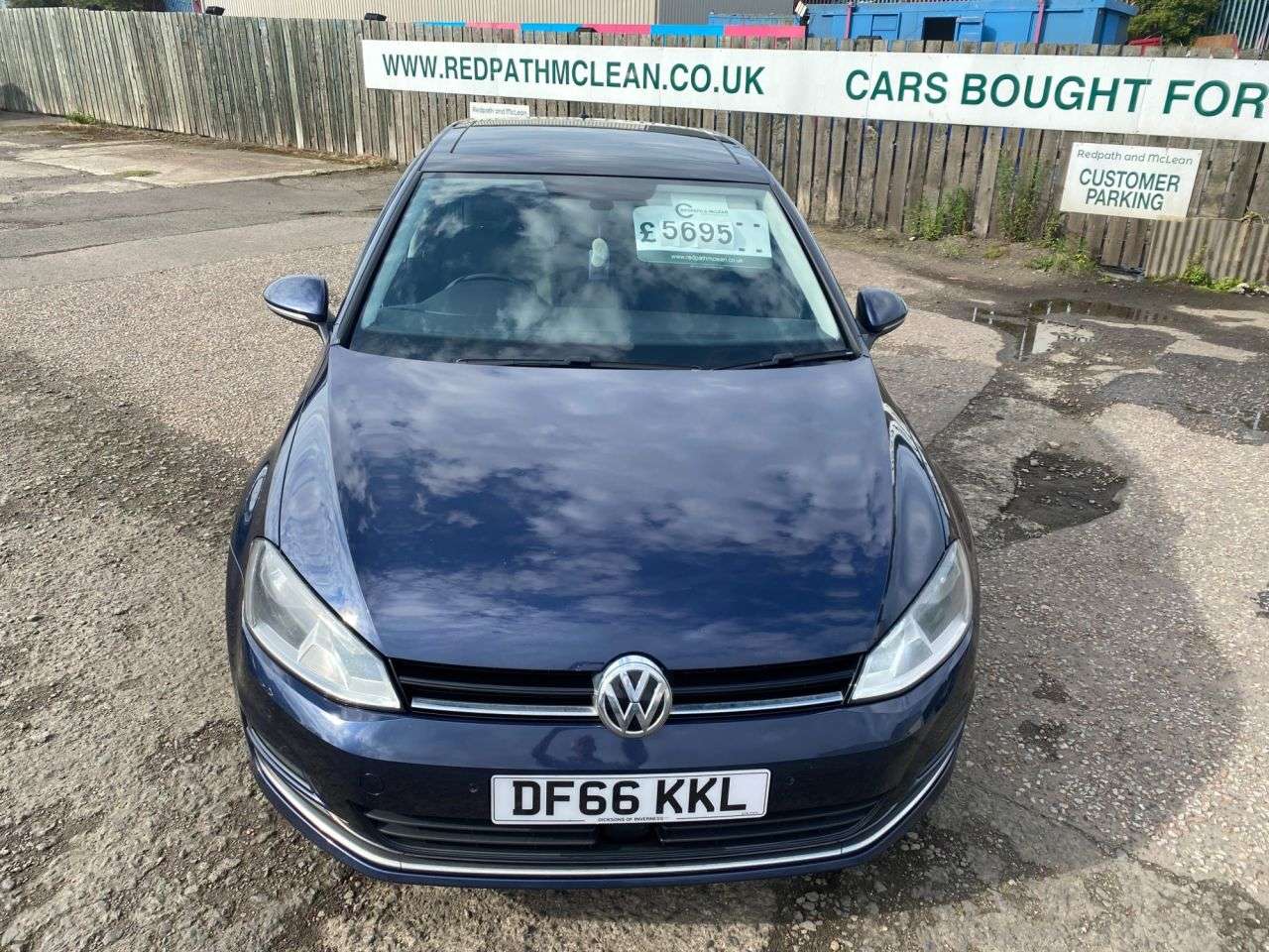 A 2016 VOLKSWAGEN GOLF 2.0 TDI BlueMotion Tech GT Edition Hatchback 5dr Diesel Manual Euro 6 (s/s) A 2016 VOLKSWAGEN GOLF 2.0 TDI BlueMotion Tech GT Edition Hatchback 5dr Diesel Manual Euro 6 (s/s)