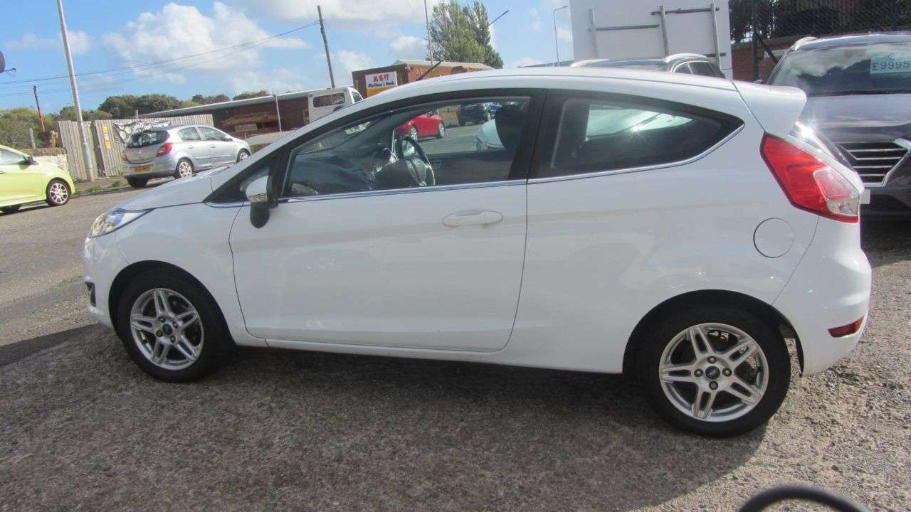 2013 FORD FIESTA 2013 FORD FIESTA