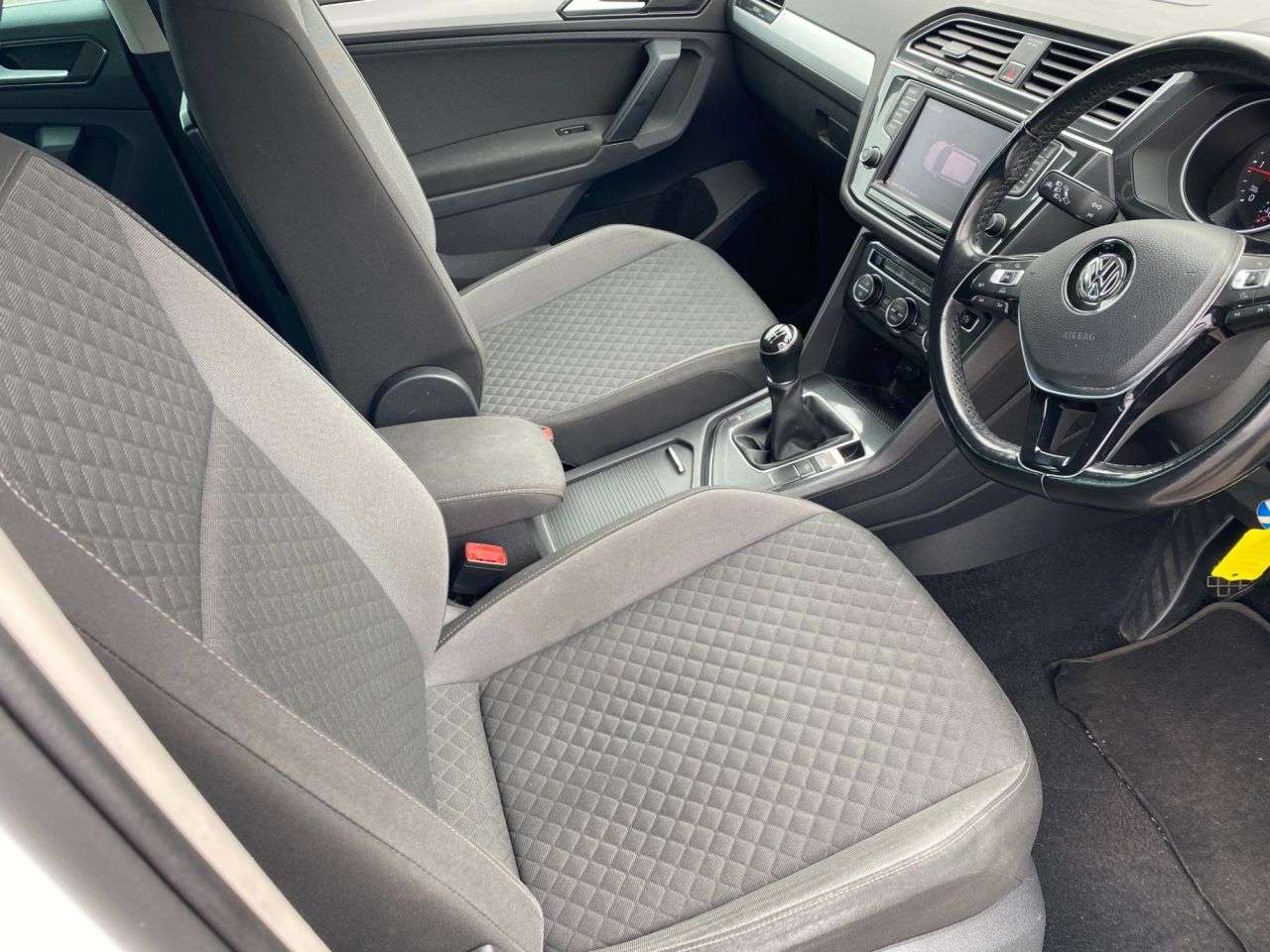 2017 VOLKSWAGEN TIGUAN 2017 VOLKSWAGEN TIGUAN