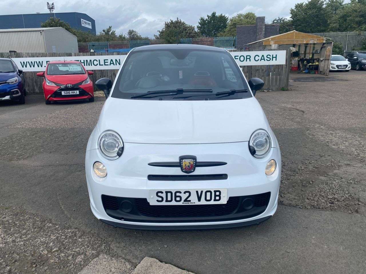 A 2012 ABARTH 500 1.4 T-Jet Hatchback 3dr Petrol Manual Euro 5 (135 bhp) A 2012 ABARTH 500 1.4 T-Jet Hatchback 3dr Petrol Manual Euro 5 (135 bhp)