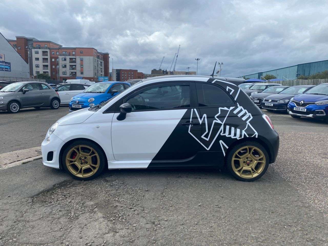 A 2012 ABARTH 500 1.4 T-Jet Hatchback 3dr Petrol Manual Euro 5 (135 bhp) A 2012 ABARTH 500 1.4 T-Jet Hatchback 3dr Petrol Manual Euro 5 (135 bhp)