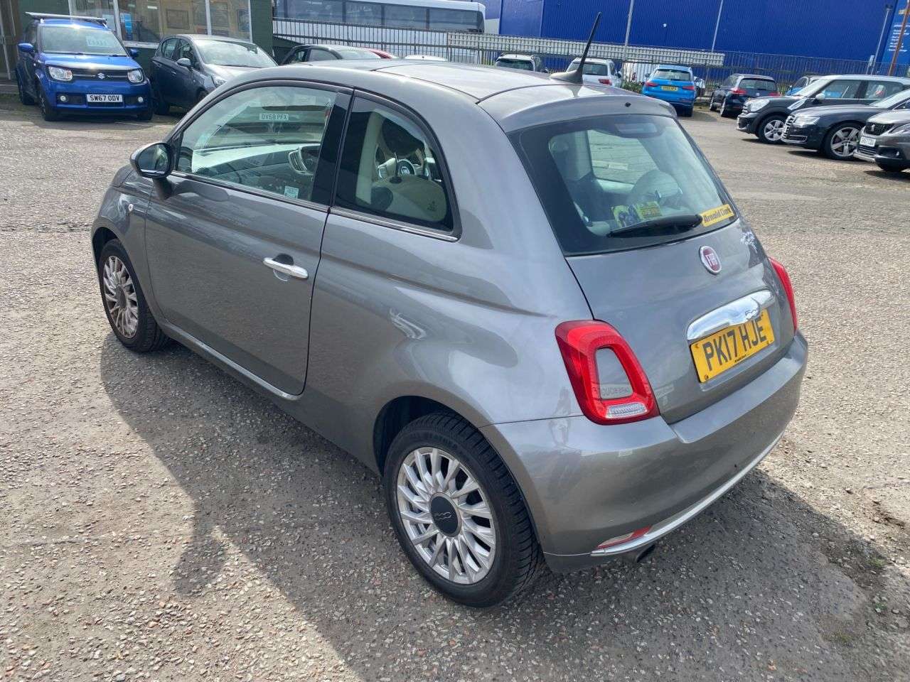 2017 FIAT 500 2017 FIAT 500