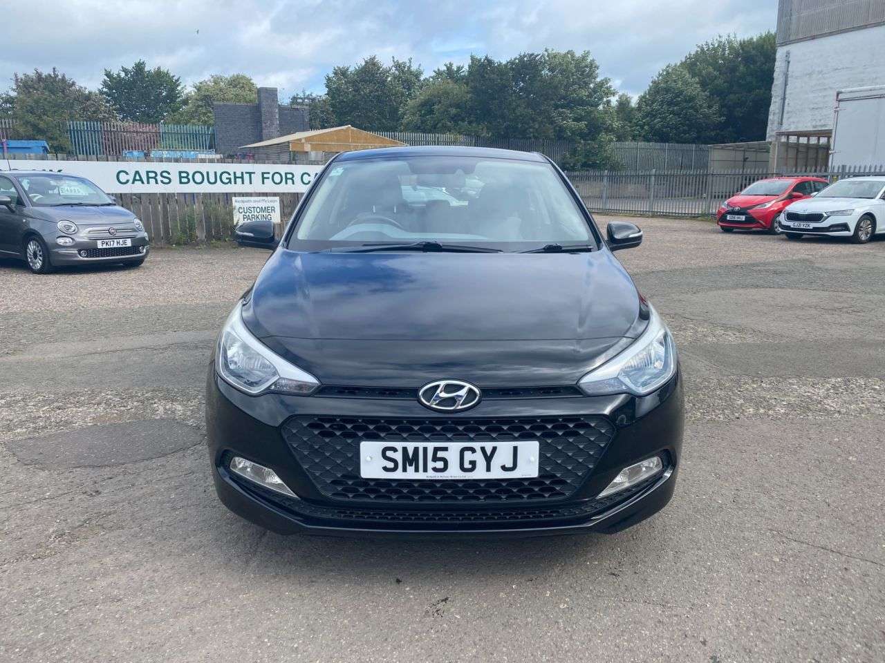 A 2015 HYUNDAI I20 1.4 SE Hatchback 5dr Petrol Manual Euro 6 (100 ps) A 2015 HYUNDAI I20 1.4 SE Hatchback 5dr Petrol Manual Euro 6 (100 ps)