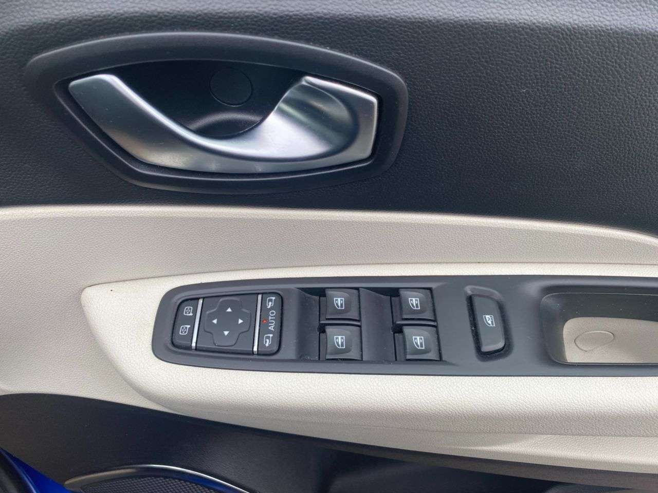 2019 RENAULT CAPTUR 2019 RENAULT CAPTUR