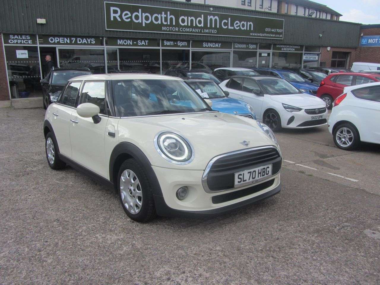 A 2020 MINI HATCH 1.5 One Classic Hatchback 5dr Petrol Manual Euro 6 (s/s) (102 ps) A 2020 MINI HATCH 1.5 One Classic Hatchback 5dr Petrol Manual Euro 6 (s/s) (102 ps)