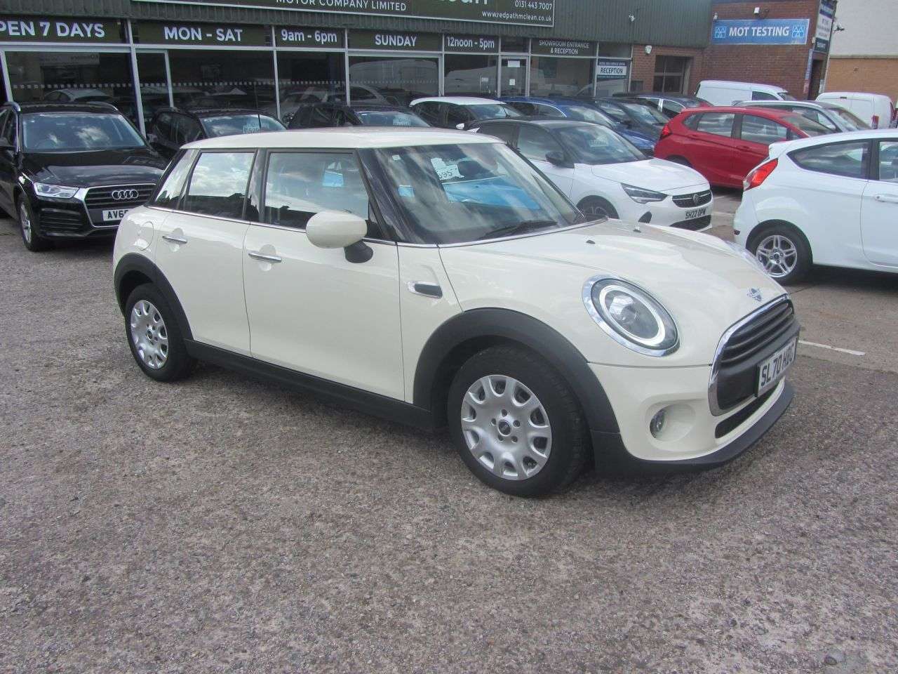 A 2020 MINI HATCH 1.5 One Classic Hatchback 5dr Petrol Manual Euro 6 (s/s) (102 ps) A 2020 MINI HATCH 1.5 One Classic Hatchback 5dr Petrol Manual Euro 6 (s/s) (102 ps)