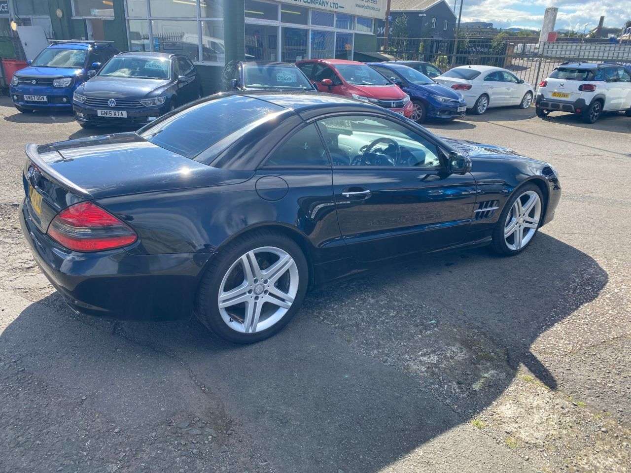 A 2008 MERCEDES-BENZ SL 3.5 SL350 Convertible 2dr Petrol 7G-Tronic (236 g/km, 315 bhp) A 2008 MERCEDES-BENZ SL 3.5 SL350 Convertible 2dr Petrol 7G-Tronic (236 g/km, 315 bhp)