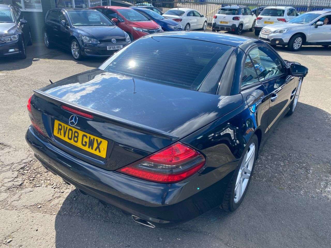 A 2008 MERCEDES-BENZ SL 3.5 SL350 Convertible 2dr Petrol 7G-Tronic (236 g/km, 315 bhp) A 2008 MERCEDES-BENZ SL 3.5 SL350 Convertible 2dr Petrol 7G-Tronic (236 g/km, 315 bhp)