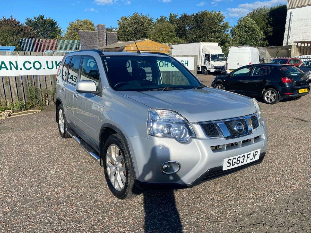 A 2013 NISSAN X-TRAIL 2.0 dCi n-tec+ SUV 5dr Diesel Manual 4WD Euro 5 (173 ps) A 2013 NISSAN X-TRAIL 2.0 dCi n-tec+ SUV 5dr Diesel Manual 4WD Euro 5 (173 ps)