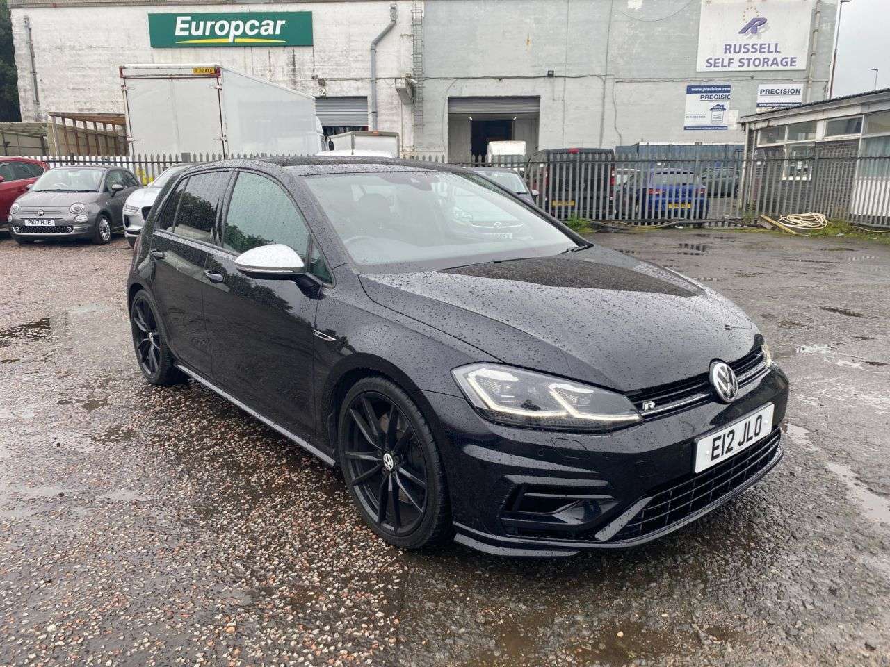 A 2019 VOLKSWAGEN GOLF 2.0 TSI R Hatchback 5dr Petrol DSG 4Motion Euro 6 (s/s) (300 ps) A 2019 VOLKSWAGEN GOLF 2.0 TSI R Hatchback 5dr Petrol DSG 4Motion Euro 6 (s/s) (300 ps)