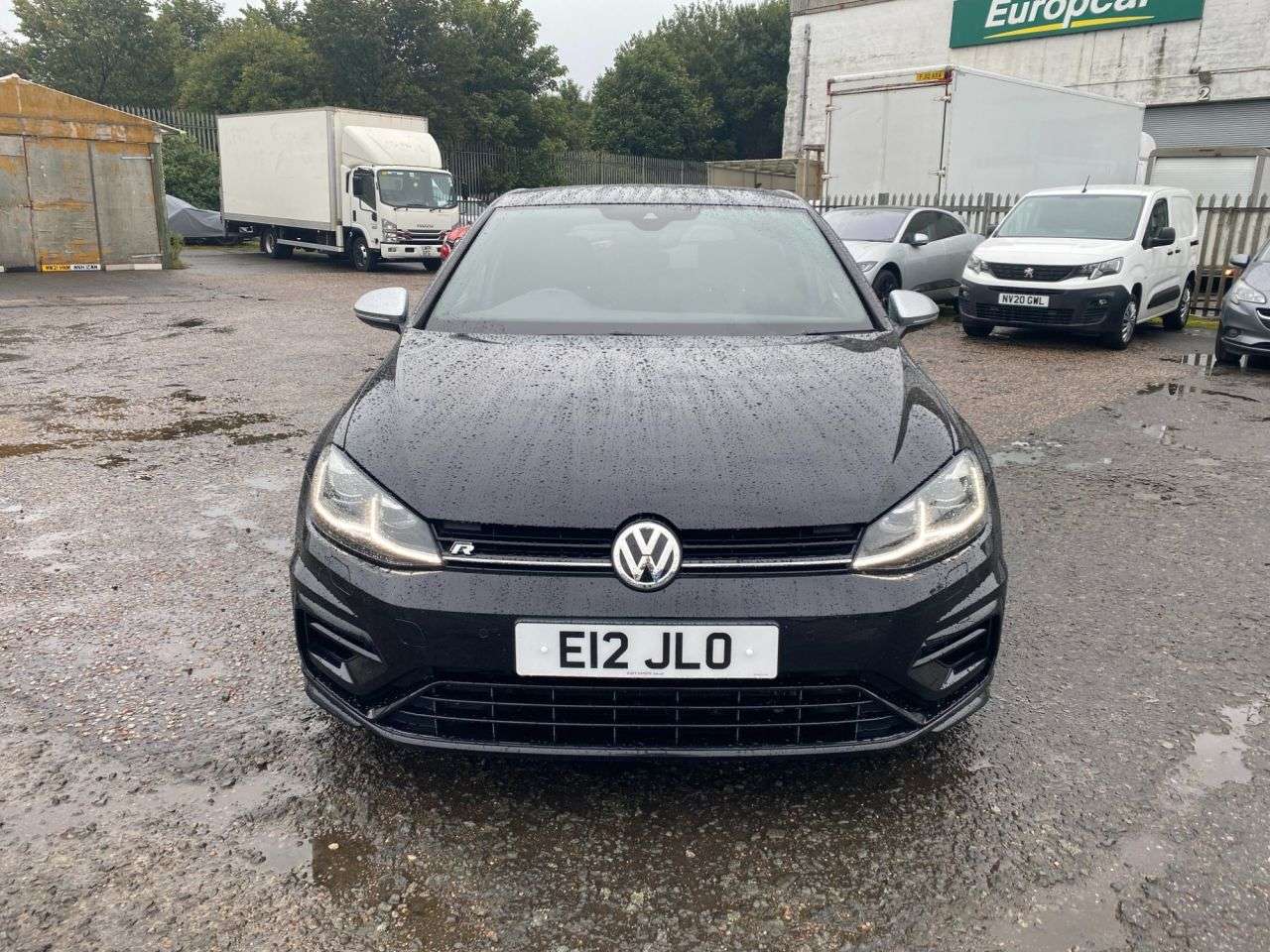 A 2019 VOLKSWAGEN GOLF 2.0 TSI R Hatchback 5dr Petrol DSG 4Motion Euro 6 (s/s) (300 ps) A 2019 VOLKSWAGEN GOLF 2.0 TSI R Hatchback 5dr Petrol DSG 4Motion Euro 6 (s/s) (300 ps)
