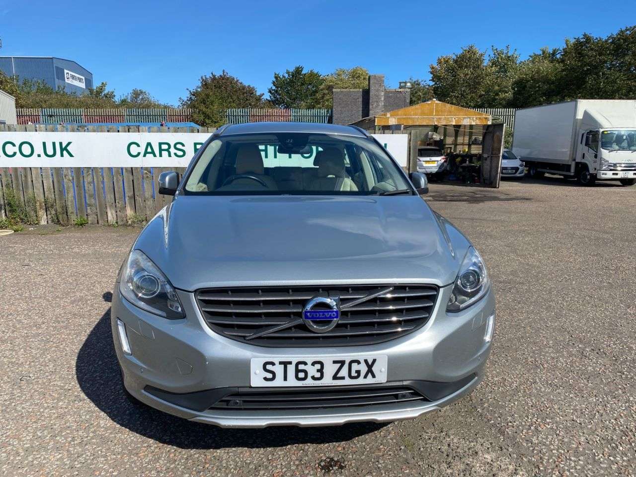 A 2013 VOLVO XC60 2.4 D4 SE Lux SUV 5dr Diesel Geartronic AWD Euro 5 (163 ps) A 2013 VOLVO XC60 2.4 D4 SE Lux SUV 5dr Diesel Geartronic AWD Euro 5 (163 ps)