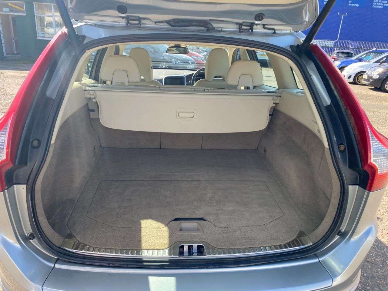 2013 VOLVO XC60 2013 VOLVO XC60