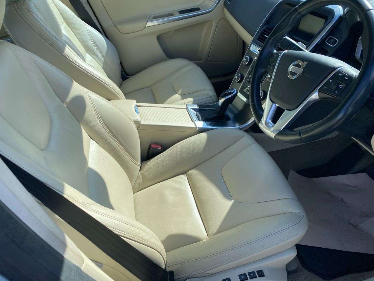 2013 VOLVO XC60 2013 VOLVO XC60