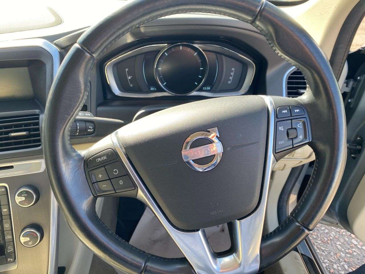 2013 VOLVO XC60 2013 VOLVO XC60