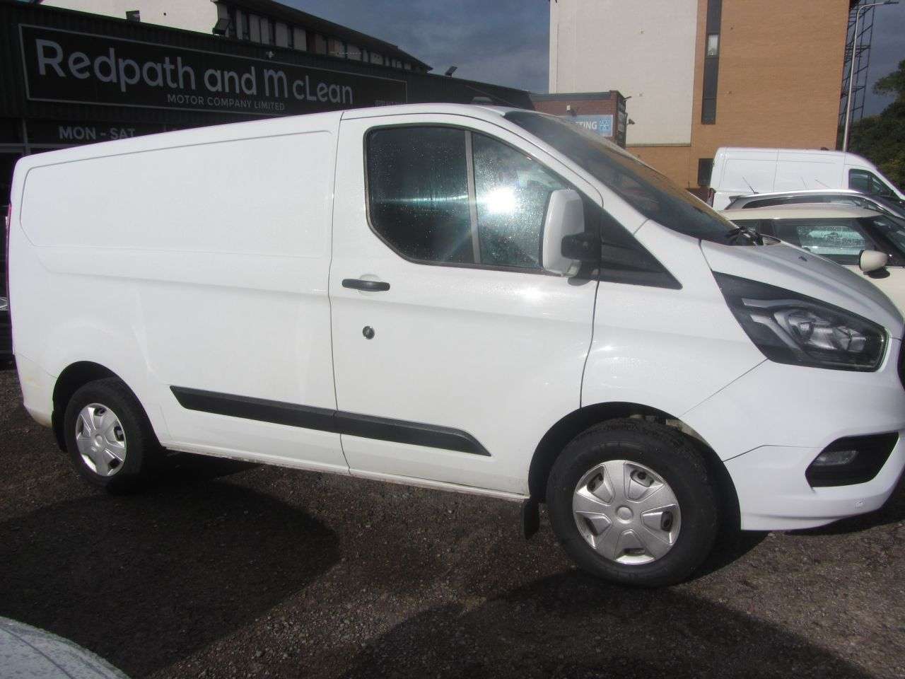 A 2021 FORD TRANSIT CUSTOM 2.0 300 EcoBlue Trend Panel Van 5dr Diesel Manual L1 H1 Euro 6 (s/s) (130 p A 2021 FORD TRANSIT CUSTOM 2.0 300 EcoBlue Trend Panel Van 5dr Diesel Manual L1 H1 Euro 6 (s/s) (130 p