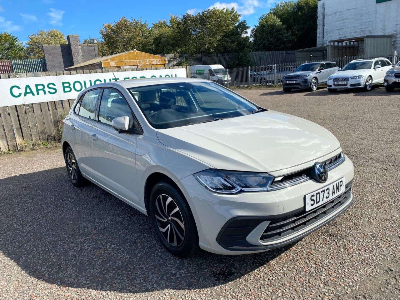 A 2023 VOLKSWAGEN POLO 1.0 EVO Life Hatchback 5dr Petrol Manual Euro 6 (s/s) (80 ps) A 2023 VOLKSWAGEN POLO 1.0 EVO Life Hatchback 5dr Petrol Manual Euro 6 (s/s) (80 ps)