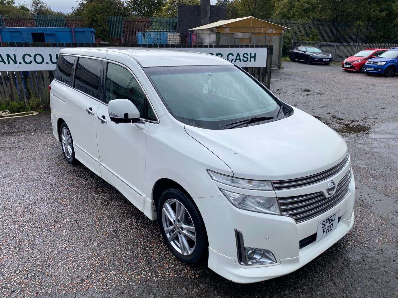 A 2010 NISSAN ELGRAND A 2010 NISSAN ELGRAND