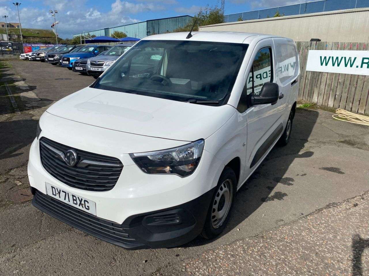 A 2022 VAUXHALL COMBO 1.5 Turbo D 2300 Dynamic Panel Van 4dr Diesel Manual L2 H1 Euro 6 (100 ps) A 2022 VAUXHALL COMBO 1.5 Turbo D 2300 Dynamic Panel Van 4dr Diesel Manual L2 H1 Euro 6 (100 ps)