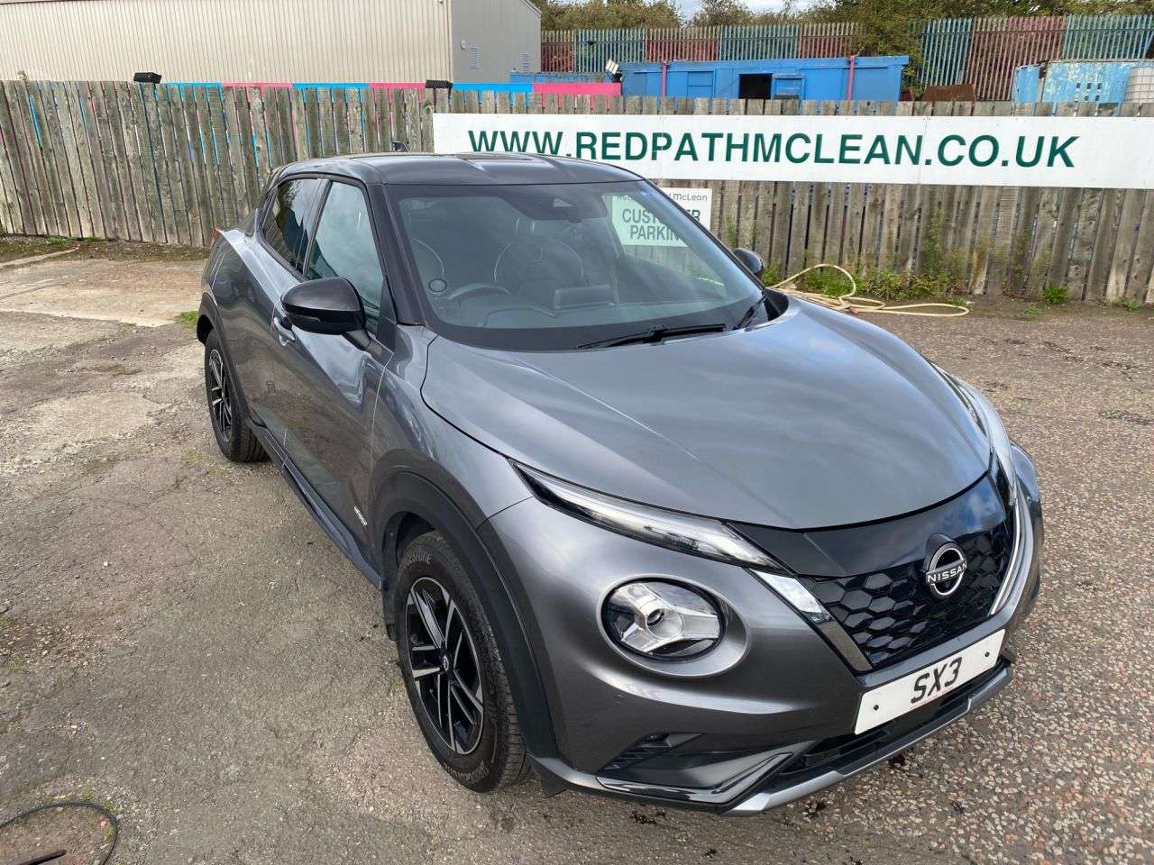 A 2022 NISSAN JUKE 1.6 Tekna+ SUV 5dr Petrol Hybrid Auto Euro 6 (143 ps) A 2022 NISSAN JUKE 1.6 Tekna+ SUV 5dr Petrol Hybrid Auto Euro 6 (143 ps)
