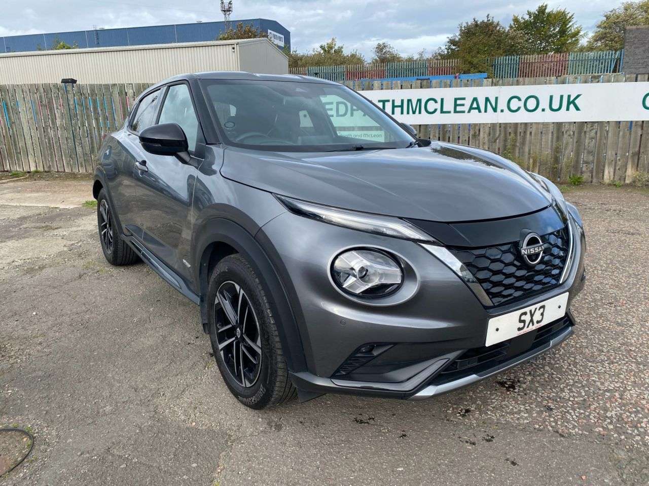 A 2022 NISSAN JUKE 1.6 Tekna+ SUV 5dr Petrol Hybrid Auto Euro 6 (143 ps) A 2022 NISSAN JUKE 1.6 Tekna+ SUV 5dr Petrol Hybrid Auto Euro 6 (143 ps)