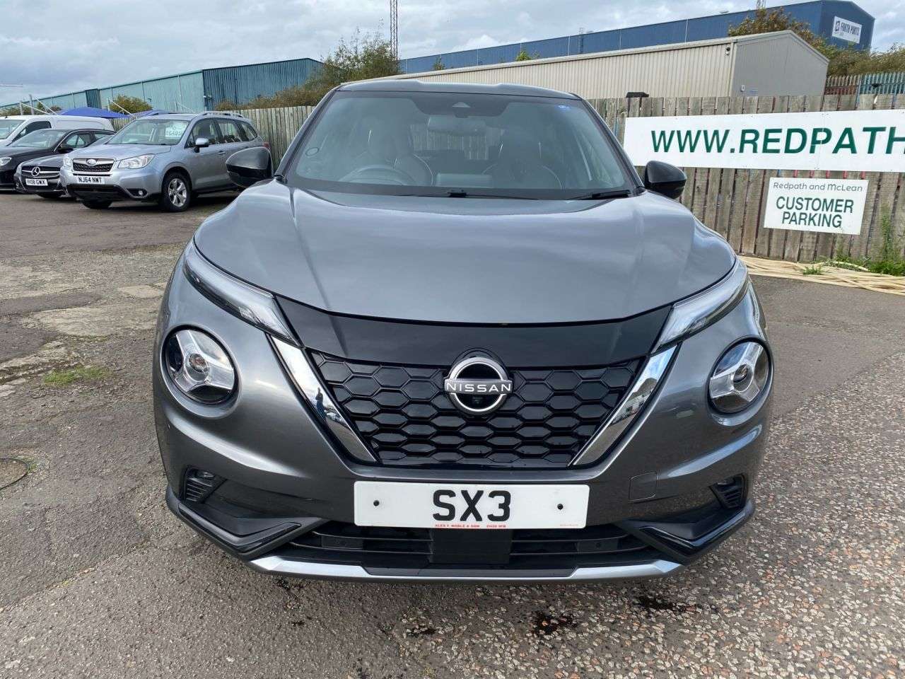 A 2022 NISSAN JUKE 1.6 Tekna+ SUV 5dr Petrol Hybrid Auto Euro 6 (143 ps) A 2022 NISSAN JUKE 1.6 Tekna+ SUV 5dr Petrol Hybrid Auto Euro 6 (143 ps)