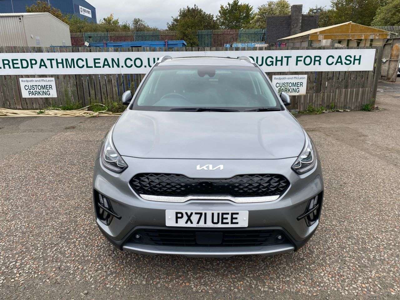 A 2021 KIA NIRO 1.6 GDi 4 SUV 5dr Petrol Hybrid DCT Euro 6 (s/s) (139 bhp) A 2021 KIA NIRO 1.6 GDi 4 SUV 5dr Petrol Hybrid DCT Euro 6 (s/s) (139 bhp)
